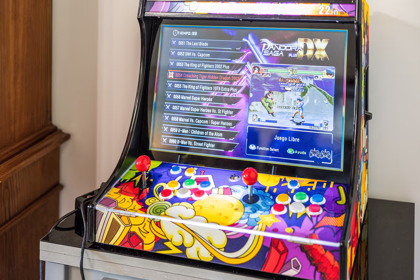 Máquina de arcade na sala de jogos